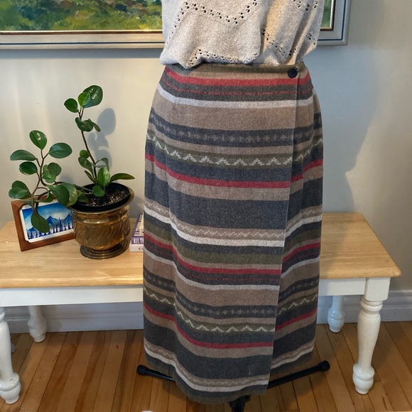 Vintage southwest patterned wool blend pencil skirt - Picture 2 of 9